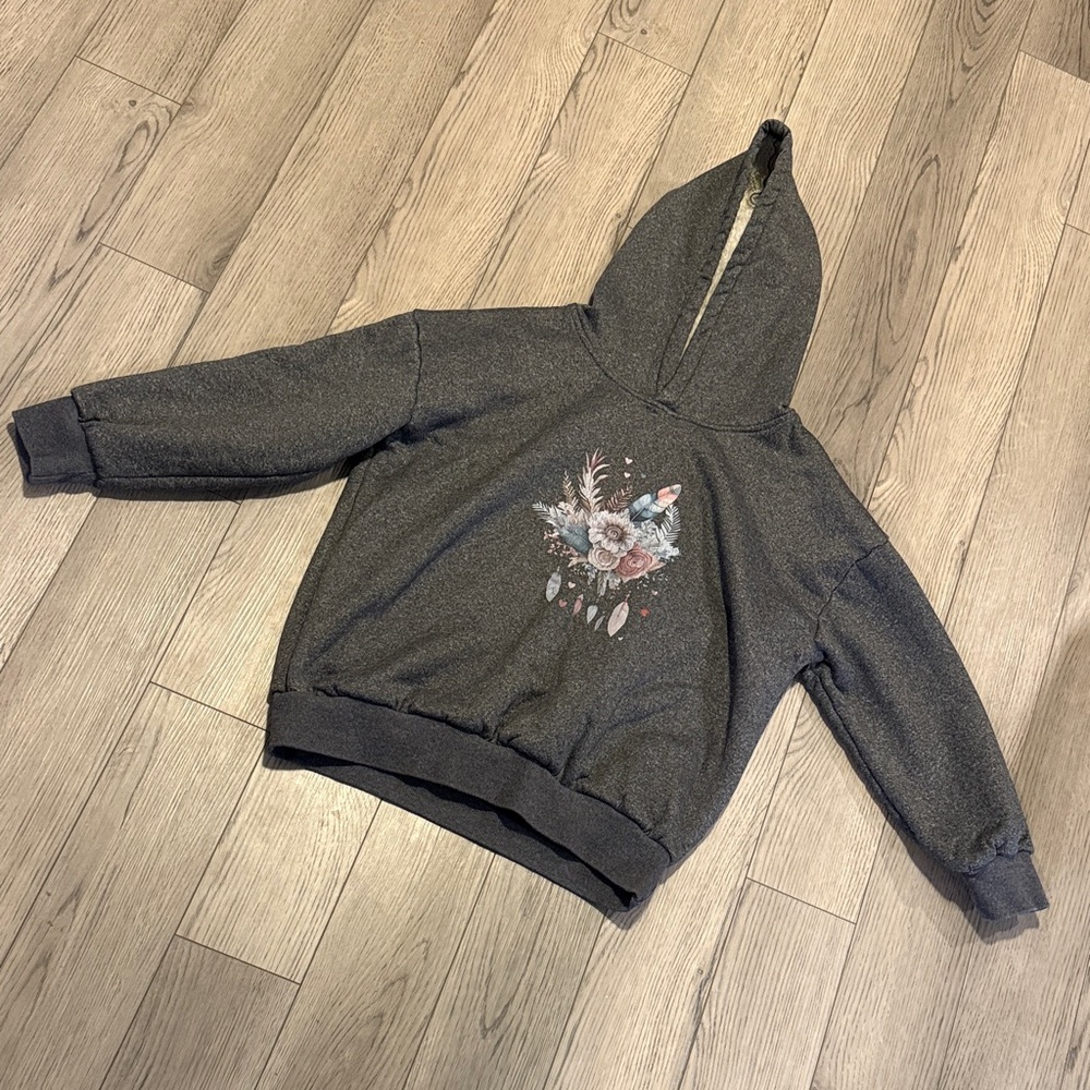 Floral Graphic lined Hoodie Junior size s small in good used condition